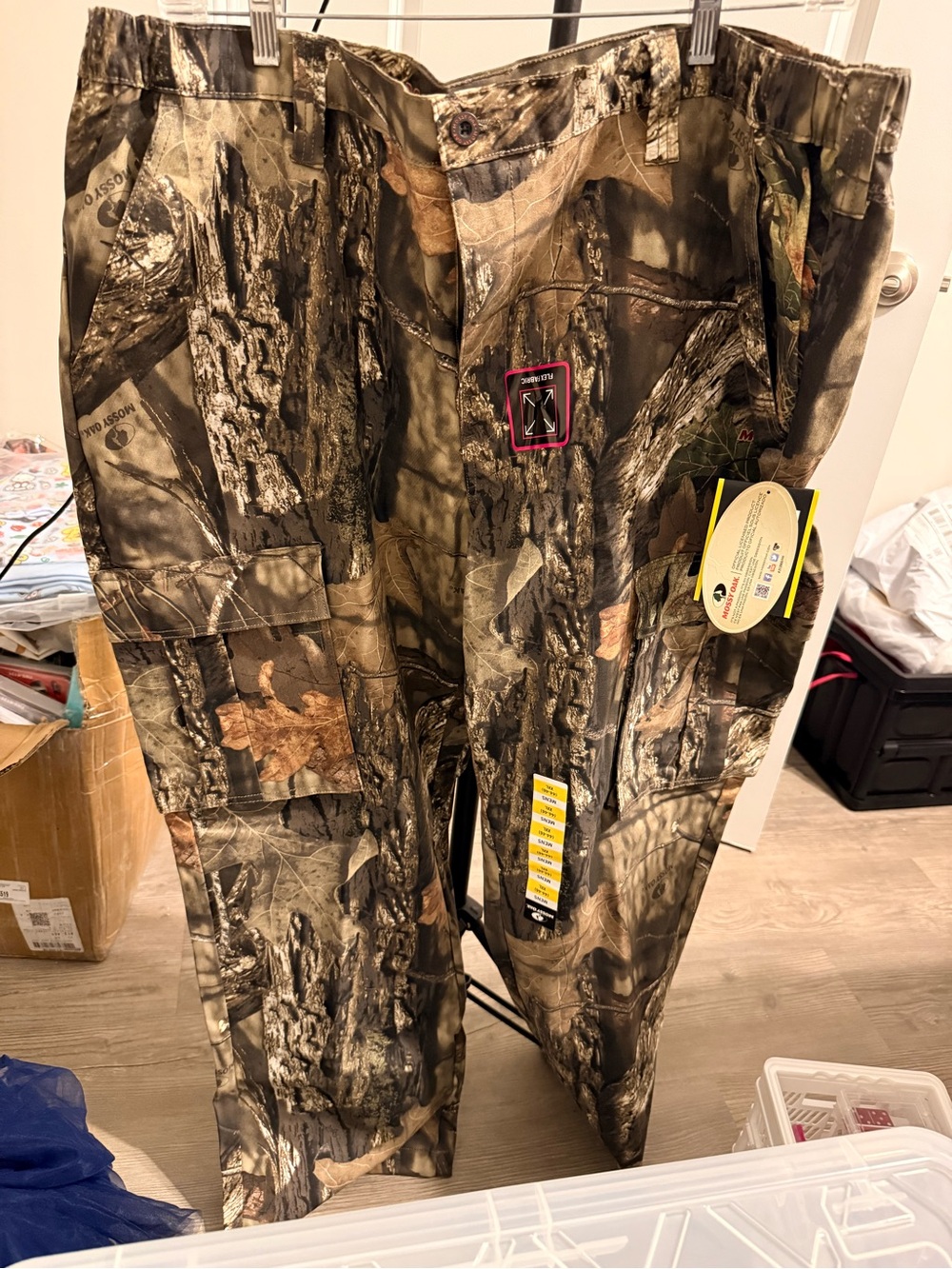 Mossy Oak Men's Camouflage Cargo Pants in Woodland Green and Brown